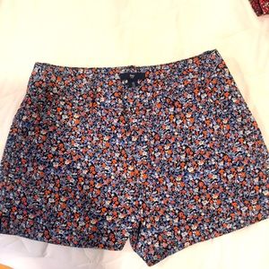 Gap floral shorts
